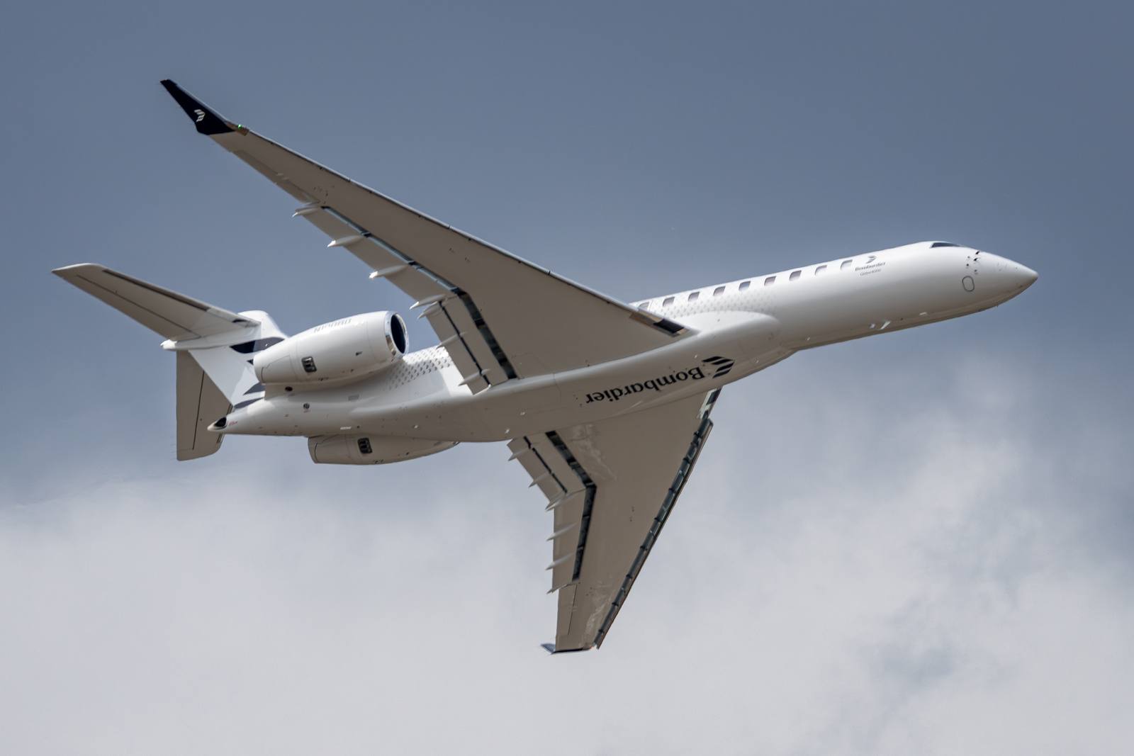 Bombardier Global 8000 flight-test aircraft N100BD in flight